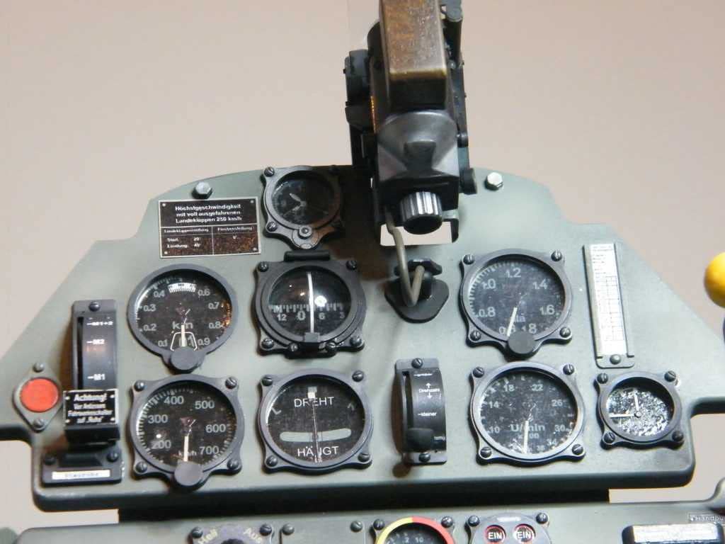 Amazon.co.jp: 1/4 BF109E メッサーシュミット eduard limited 航空