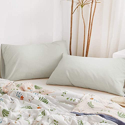 Image of Soft Pillow Covers 18 x 30 Inches - Egyptian Cotton 600 Thread Count Set of 2 Pillow Cover Set Envelope Closure Hotel Quality Pillowcase - Silver Gray