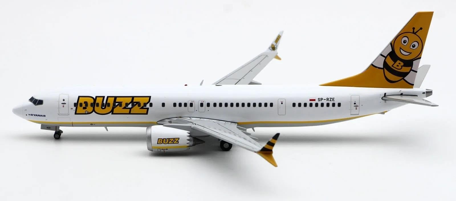 XJBTBA Aluminiowy samolot kolekcjonerski prezent 1 200 dla Buzz Airlines Boeing B737-8Max odlewany model samolotu SP-RZB ze stojakiem zestaw planetoy