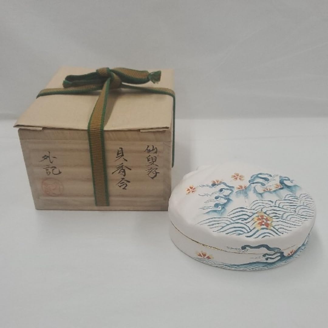 Ｐ９５８　香合　『石津外記造』『氷室香合』　共箱　茶道具 P958 香合 『石津外記造』『氷室香合』 共箱 茶道具 - メルカリ