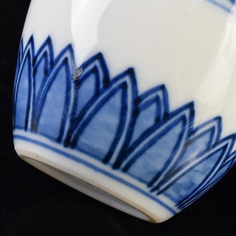 瀬戸焼　三代　山口錠鉄作　染付　肩衝茶入　三玄院長谷川大真師書付箱　MR7772 瀬戸焼 三代 山口錠鉄作 染付 肩衝茶入 三玄院長谷川