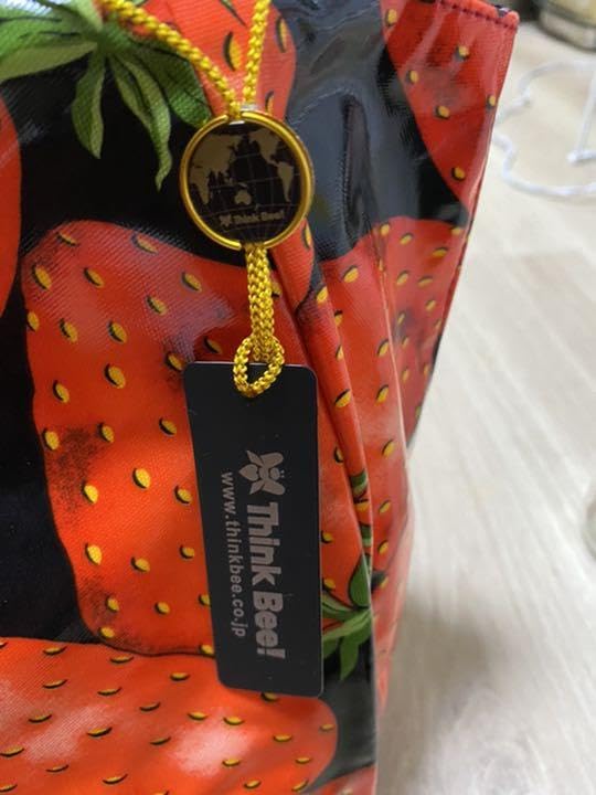 Amazon.co.jp: 新Think Bee ストロベリー バック : おもちゃ 