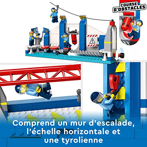 LEGO 60372 City Le Centre d’Entraînement de la Police, avec Course d'Obstacle, Figurine de Cheval, Jouet Voiture, et Minifigurines Policiers, Cadeau pour Enfants 6 Ans à Noël