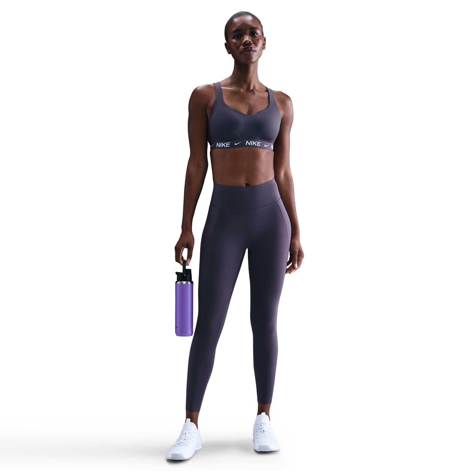 Nike Universa 7/8-Leggings mit Taschen, mittlerem Halt und hohem Bund für Damen, HQ6813