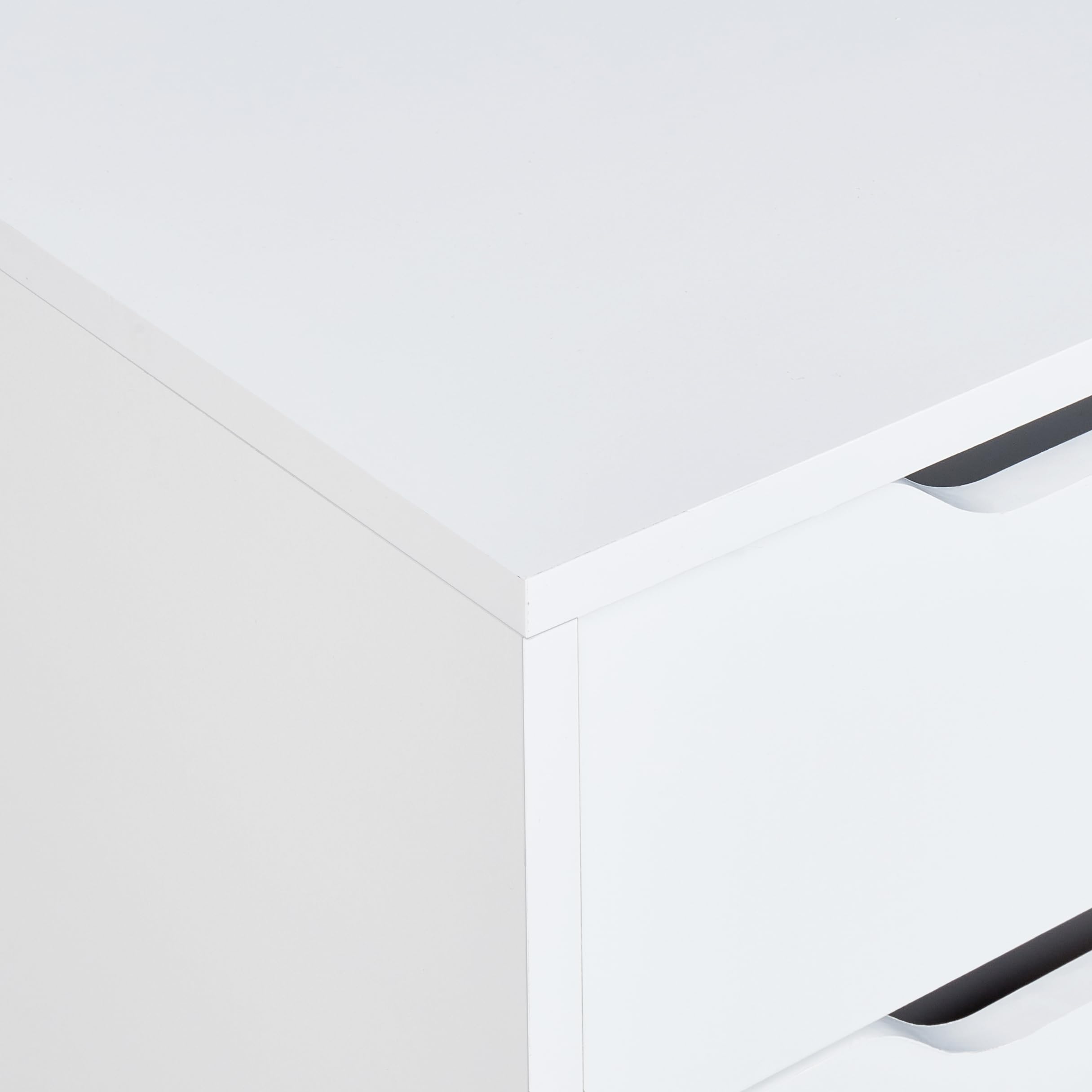 Beliani Mueble de baño de MDP Material sintético Ruedas 2 cajones almacenaje de baño Blanco Osasco