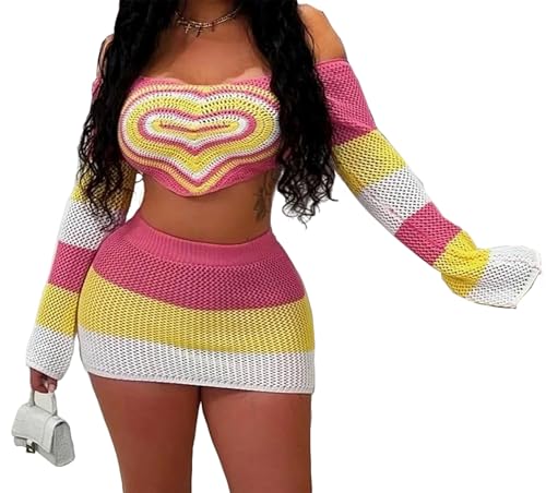 Haut court moulant épaules dénudées et mini jupe au crochet tenue d'été femme