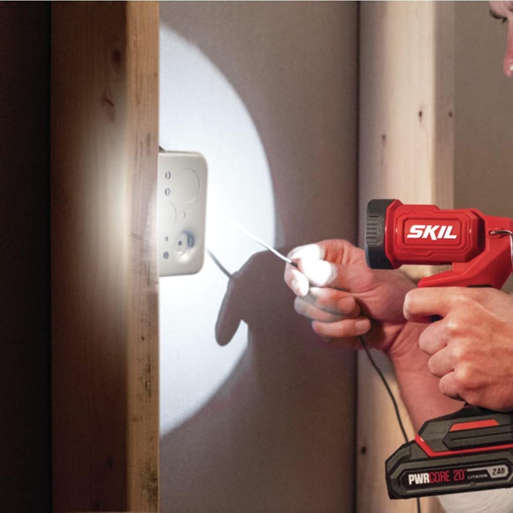 SKIL PWR CORE 20 20V Spotlight, Tool Only, Battery and Charger Not Included - LH552301