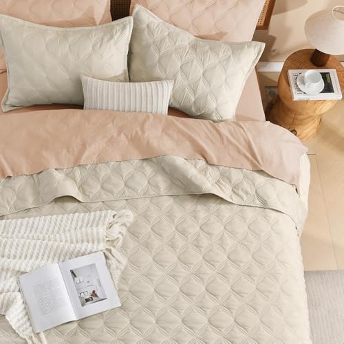 Image of Litanika Beige King Size Quilt Bedding Set - Summer Lightweight Comforter Bedspreads & Coverlets - Boho Farmhouse Bedding Cover Bed Decor All Season - 3 Pieces (1 Quilt, 2 Pillowcases)