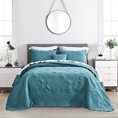 Image of HZ & HY Oversized King Bedspreads, Stitched Damask, Lagoon Blue | Generous Coverage, 5-Piece Quilt Set, Lightweight Reversible Coverlet, Scalloped Edge, King /Cal King