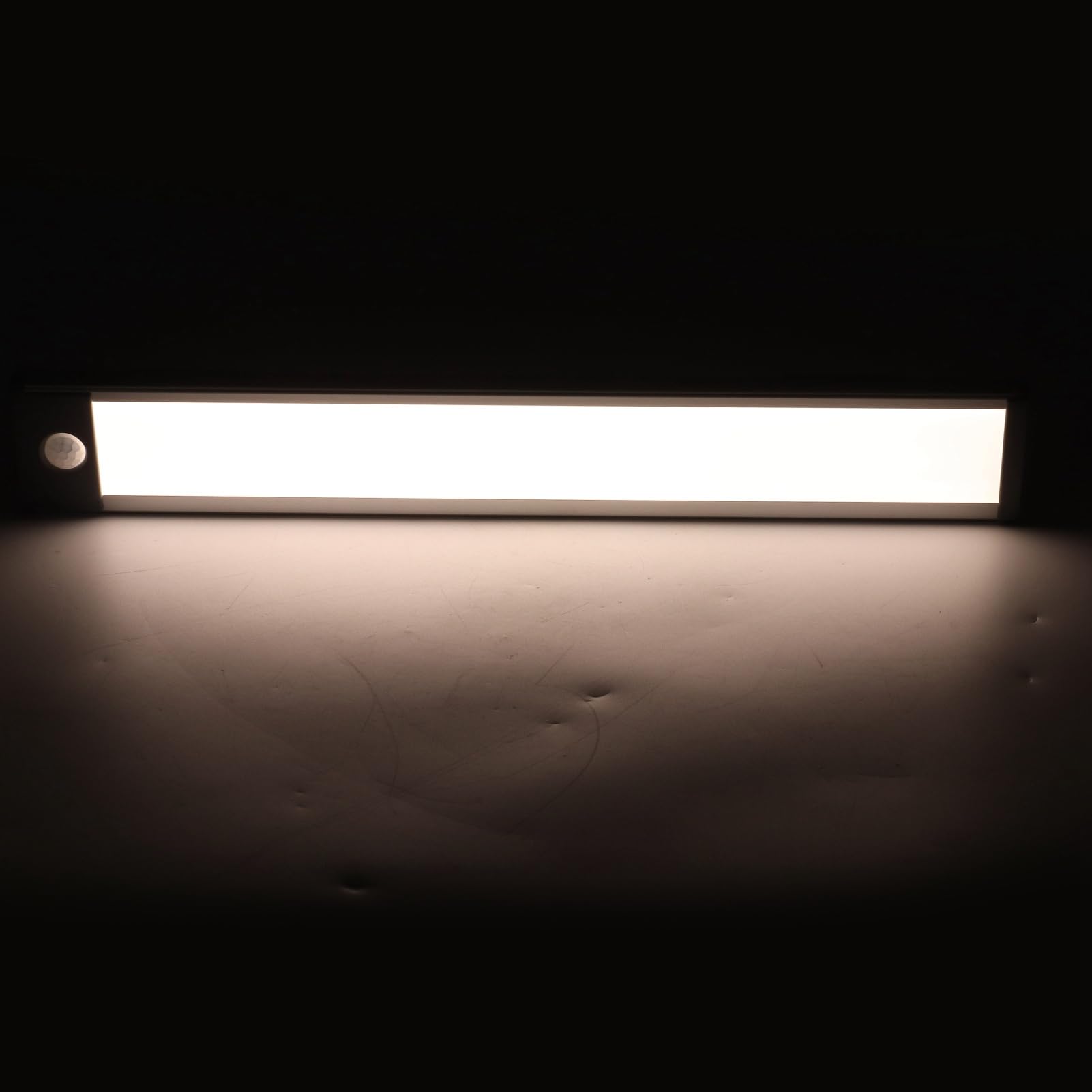 Reable Motion Sensor LED, tryby światła, ruchu i stałego światła, 3 opcje kolorów, mocowanie magnetyczne, możliwość podłączenia USB, do szaf, korytarzy, sypialni