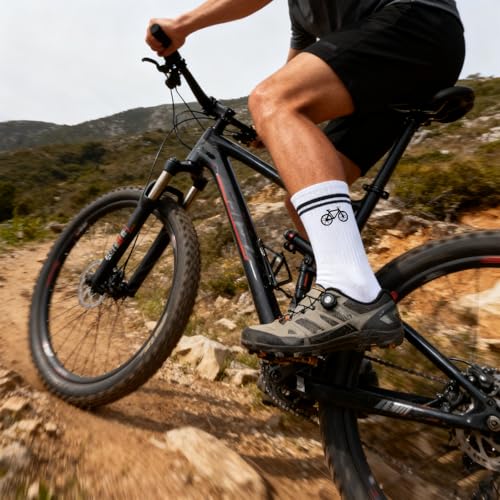 PIujsym Geschenk Fahrradliebhaber Set - Rennrad Socken Mit Fahrrad Motiv, Inkl. Schlüsselanhänger & Geschenktaschen – Lustige Socken, Perfektes Fahrrad Geschenk, Für Sportsocken & Tennissocken