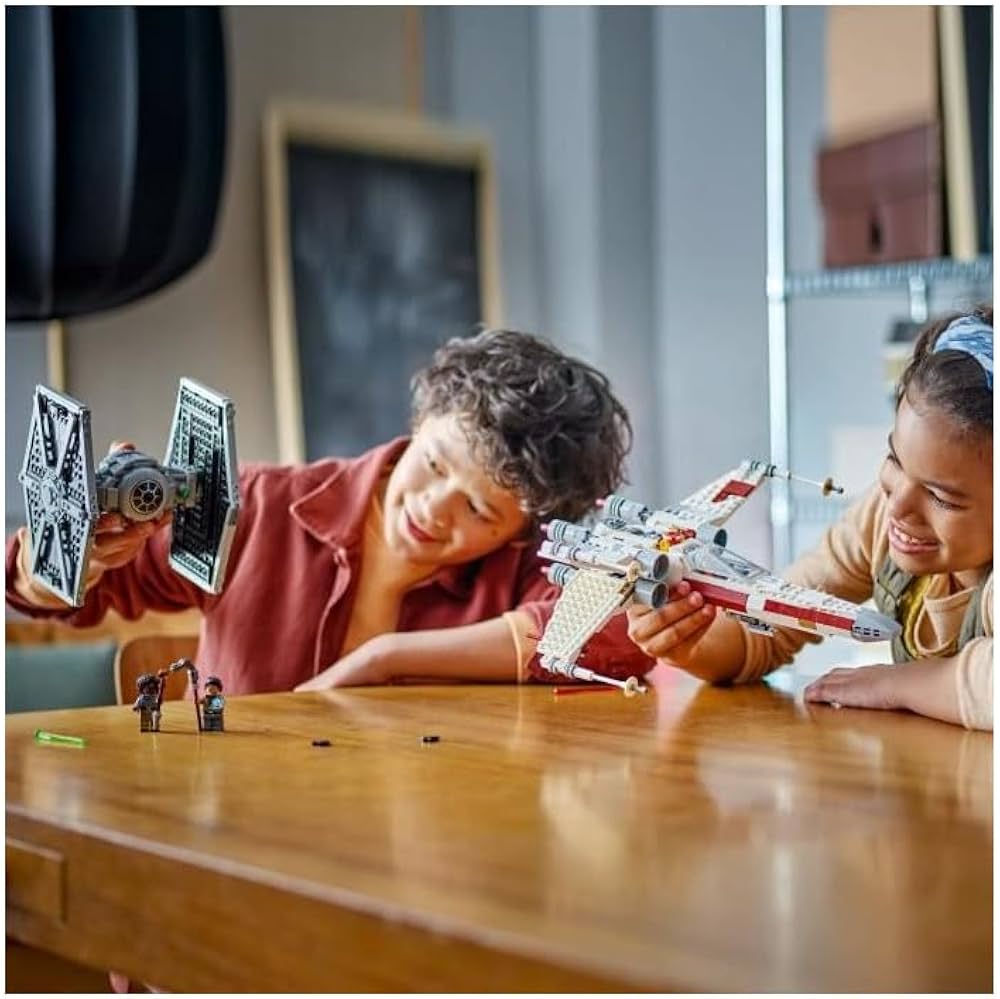 LEGO Star Wars 75393 TIE Fighter et X-Wing à Combiner - Jeu de