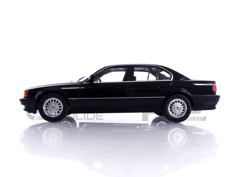 KK Scale KKDC180366 - B-M-W 740I E38 Black Metallic 1994 - Escala