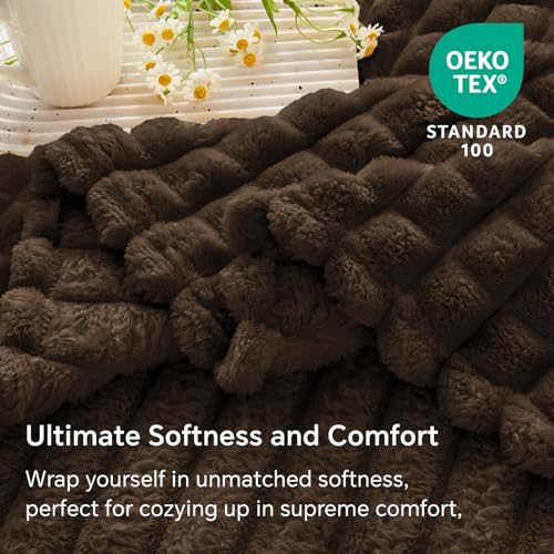 Image of BEDELITE 3D Checked Brown Fleece Throw Blanket for Couch, 50x70 Inch