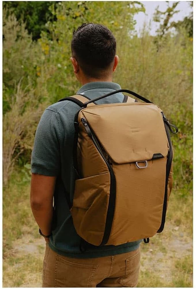 Amazon.com | Peak Design Everyday Backpack 30L, Coyote, MagLatch