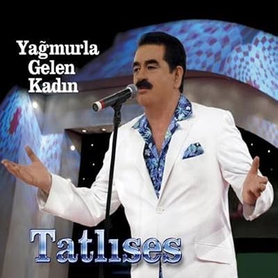 Yagmurla Gelen Kadin
