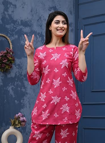 Image of Amazon Brand - Tavasya Women Cotton- Rayon Printed Kurti with Pant Co-Ord Set | Soft Comfortable Straight Fit Ethnic Kurta Set | 3 /4 Sleeves V-Neck Daily, Office & Casual Wear