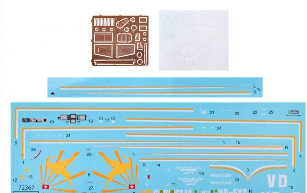 AMODEL 72367-1/72 - Pilatus PC12-NG Passenger Plane 200mm