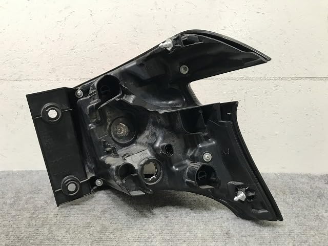 【送料無料】シエンタ NSP170　左テールランプセット 送料無料】シエンタ NSP170 左テールランプセット 送料無料