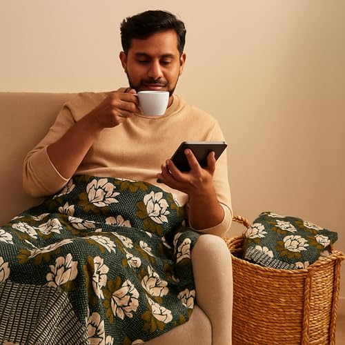 Image of LITO LINEN AND TOWEL 310 GSM Solapur Chaddar Single Size Cotton Reversible Blanket for All Season 60 inch x 90 inch (Dark Green, 60 inchx90 inch)