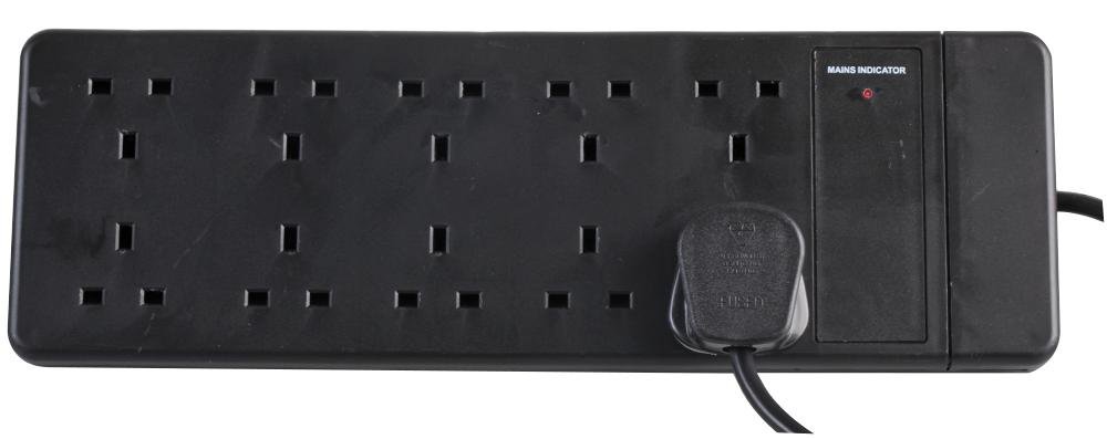 PRO ELEC PEL01388 – 10‑Gang Mains Extension Lead, 5 m, Black
