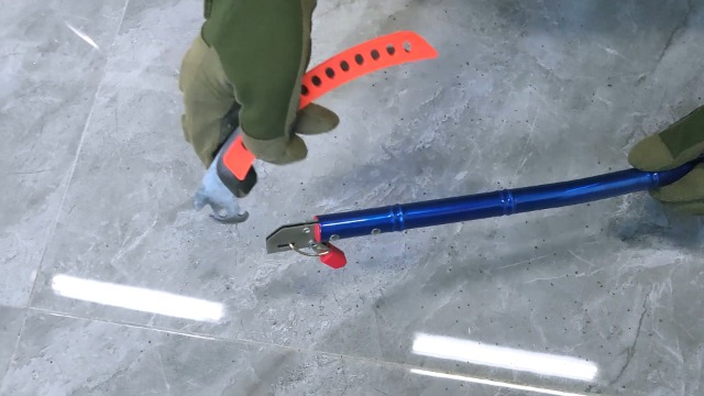 Amazon.com : DWFKHT Detachable Grass Sickle, Folding Harvest