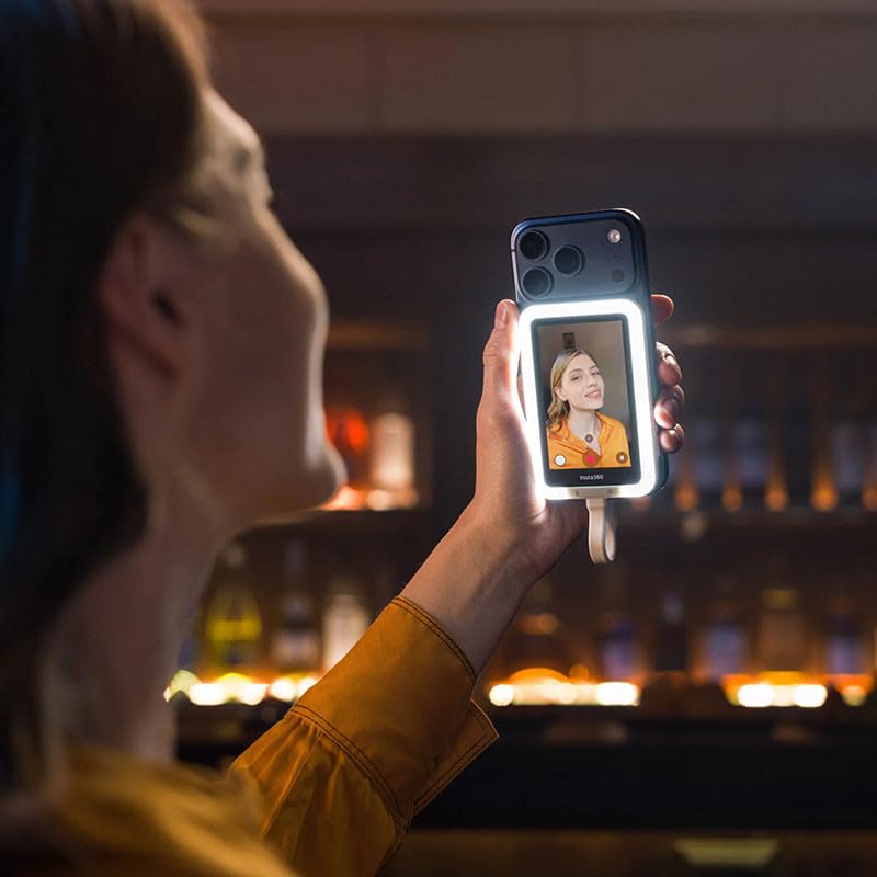 Image of Insta360 Snap Selfie Screen with Light - 4K Magnetic Selfie Monitor Screen for Selfie, Vlogging, Compatible with iPhone & Android, Adjustable Lighting, Touchscreen Control, Wired Instant Connection