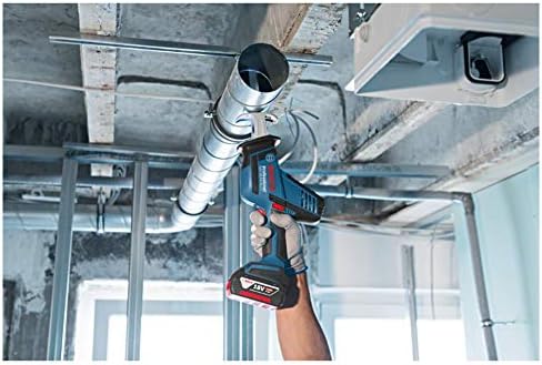 Bild 5 - Bosch Professional 18V System Akku Säbelsäge GSA 18 V-LI C (Compact Version, inkl. 3x Säbelsägeblatt, ohne Akku/Ladegerät, L-BOXX)