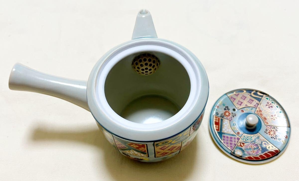平安，京焼，有田焼，清水焼，茶道具セット 青色花柄 急須 茶碗 湯呑み Amazon.co.jp: 有田焼 清山窯 平安友禅 色絵急須＆湯呑5客 茶器