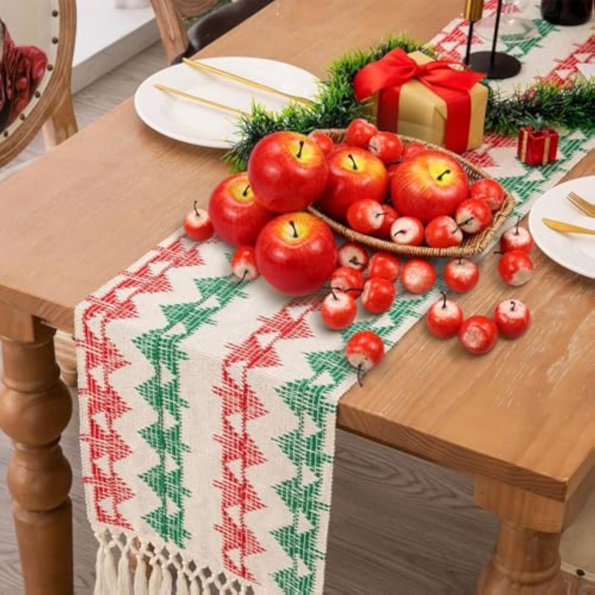 30 Pcs Artificial Red Apples for Decorative Use