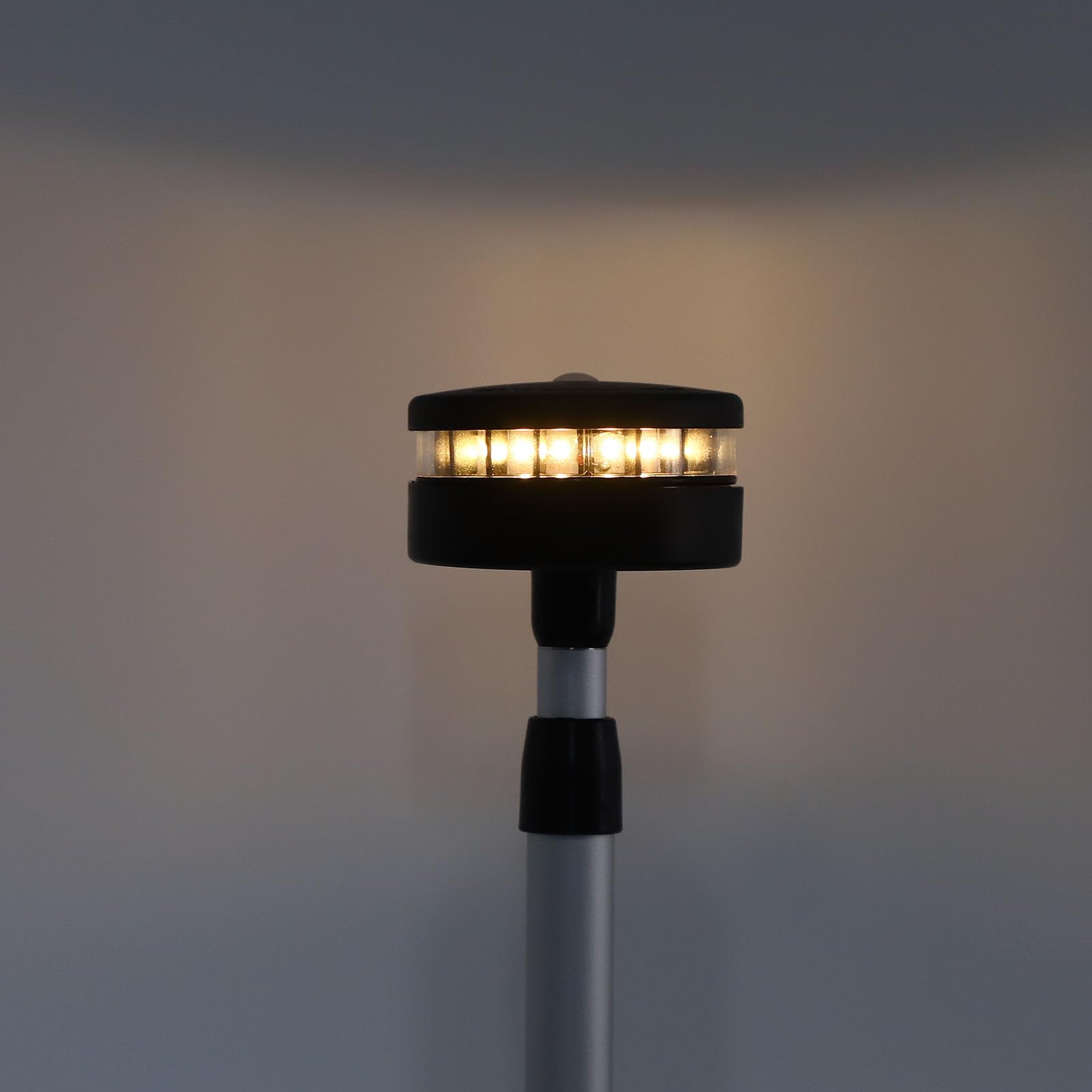 Hyuduo Luce di Navigazione a LED Prua per Barche Asta Telescopica Regolabile da 24 a 42,25 Pollici con Base Rimovibile Luce Marina Alimentata a Batteria IP67 per Piccole Imbarcazioni