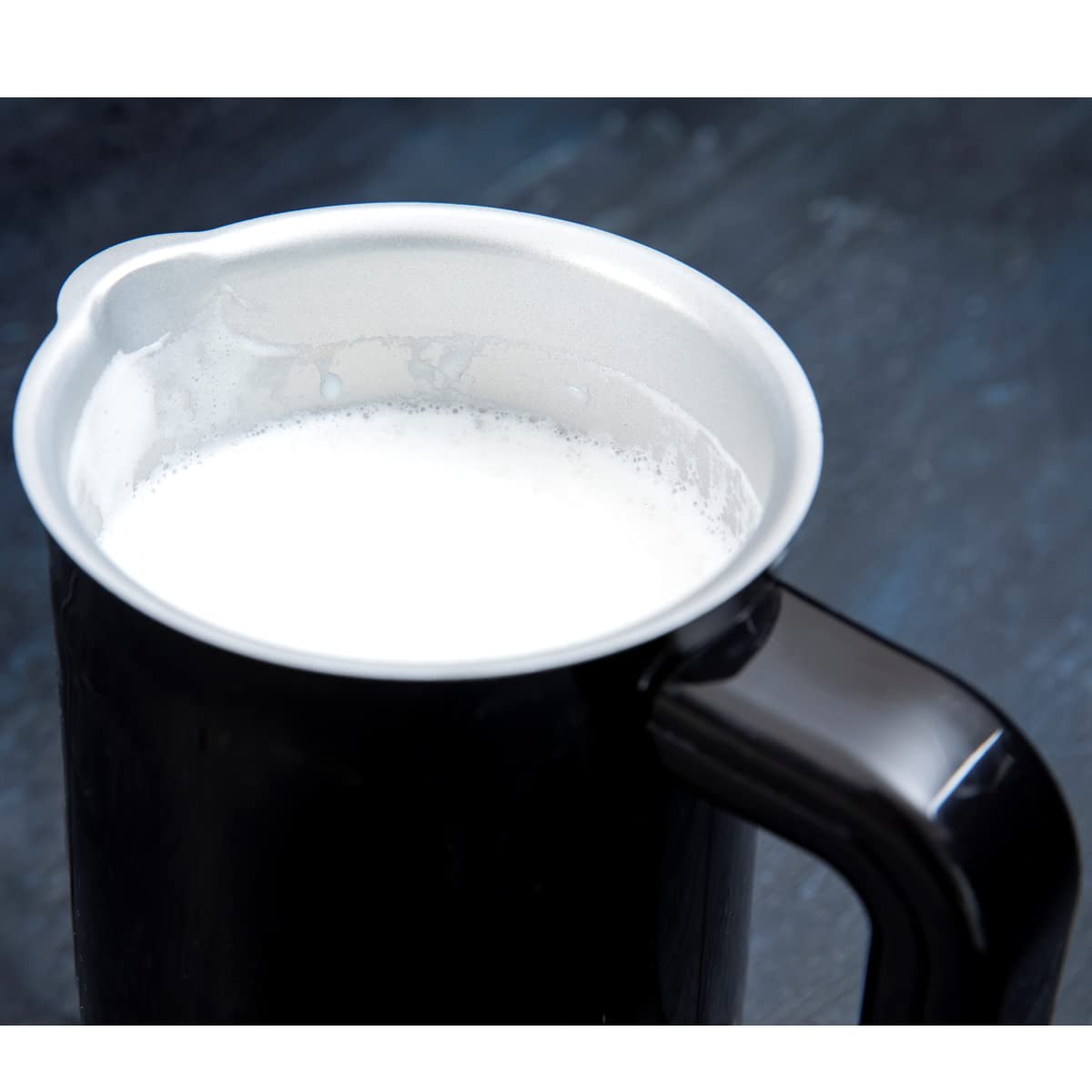 Gastronoma 18150003 - Espumador de leche eléctrico, 300 ml, alta capacidad, de acero inoxidable, 3 en 1, para espuma de leche caliente y fría, chocolate caliente, recipiente de leche inalámbrico