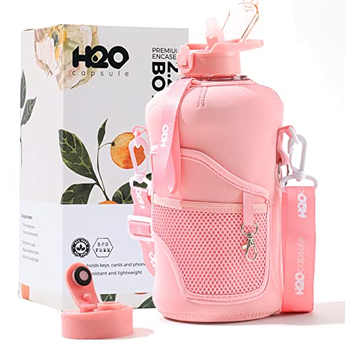 Cremas Y Tratamientos, Video On Demand H2O Capsule - Botella de agua de 2.2 litros, con funda de almacenamiento y popote extraíble, sin BPA, con asa, botella deportiva grande, 2.2 litros, diseño de...