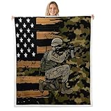 Doux et chaud : microfibre de polyester. Polaire réversible en flanelle imprimée super douce sur le côté extérieur, sherpa en polyester super chaud à l'intérieur.