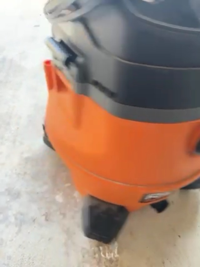 RIDGID WD1450 Filter with accumulated dust