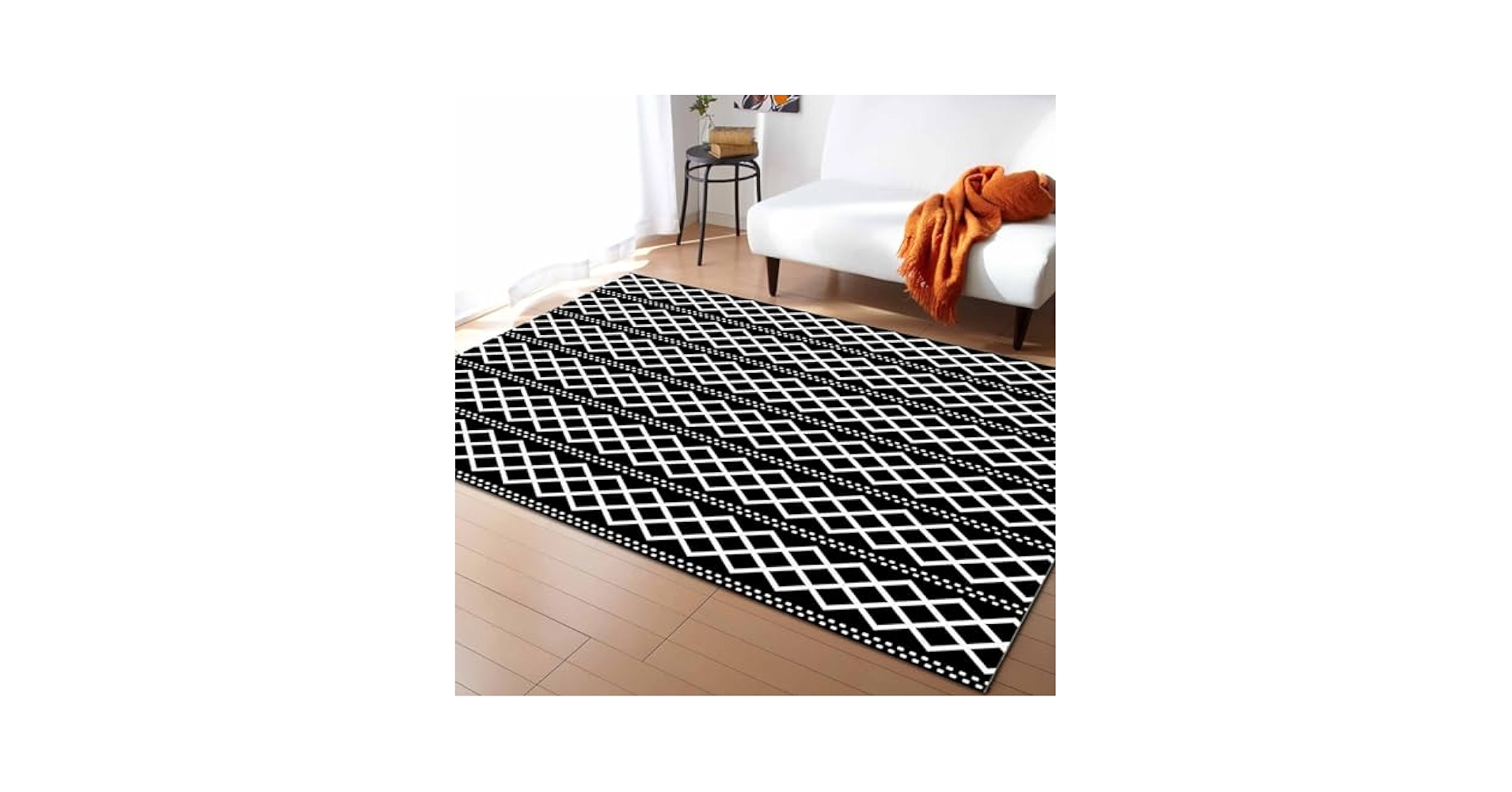 Amazon.com: 4' x 6' Area Rug, Black and White Geometric Non