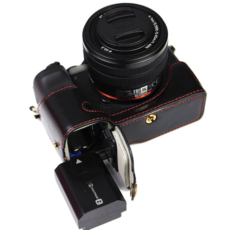 SONY - 専用ページ SONY a7III [ほぼ未使用品] ケース、SDカード、ミニ三脚 専用ページ SONY a7III [ほぼ未使用品] ケース、SDカード、ミニ三脚