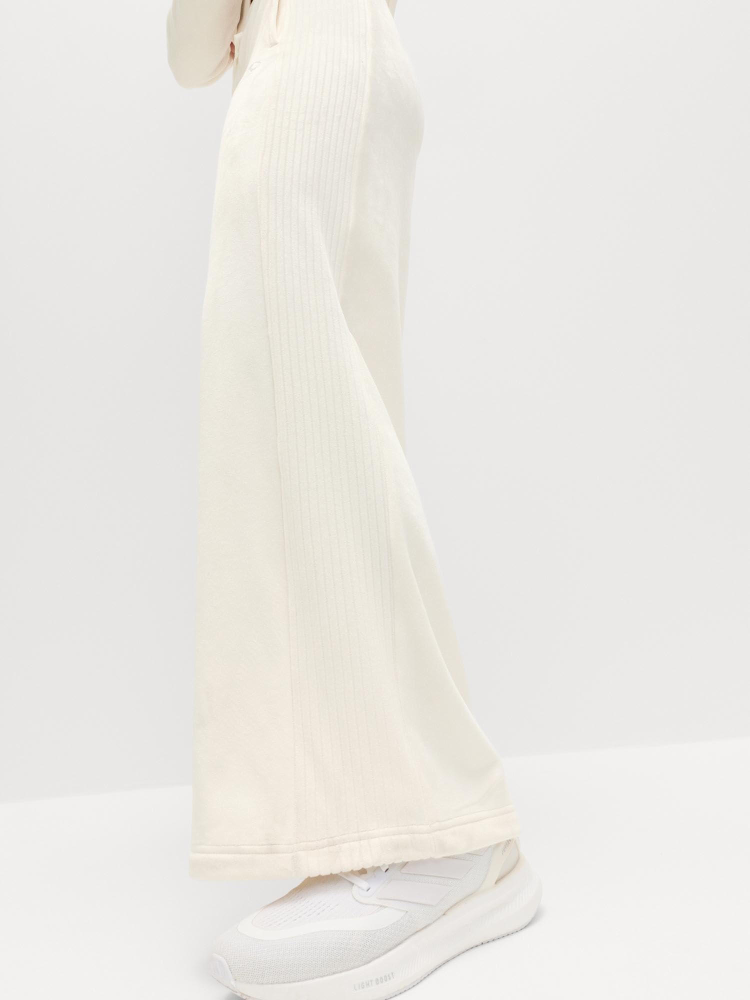 Marks & Spencer Pantalones de Chándal de Terciopelo de Cintura Alta y Pernera Ancha para Mujer, StayNew™, Cintura con Cordón, con Elasticidad