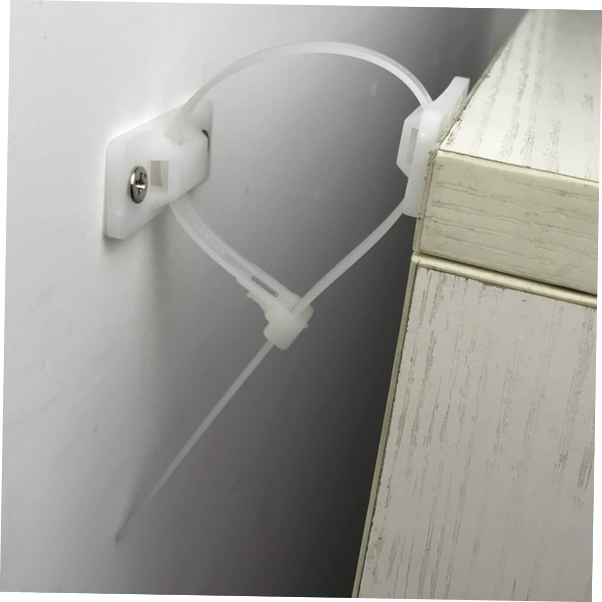 10Set Proofing Furniture Anchors White Plastic Furniture Tip Kit for Home Use Safety Straps to Prevent Toppling for Cabinets Dressers Tv Stands