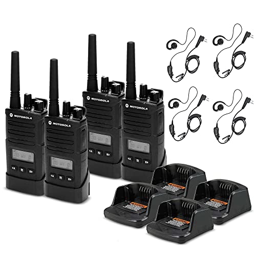 4 x Motorola RMU2080d On-Site 2-Way Business Radio with Display (RMU2080D) + 4 x Motorola HKLN4604 PTT Earpiece - 4 Pack with Mic Bundle