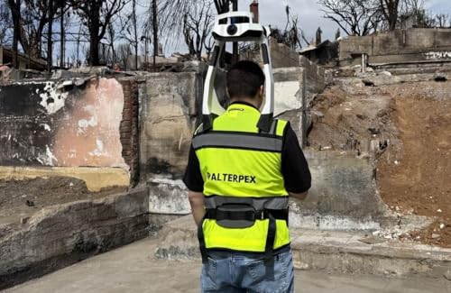 Page de couverture de Wildfire Damage House Restoration