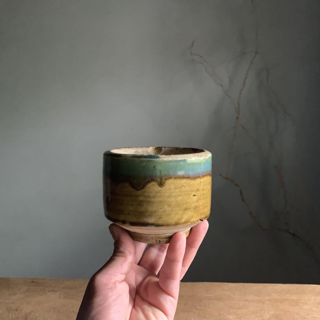 壺屋焼 緑釉掛 火入 筒茶碗 古美術 古琉球 琉球美術 古道具 アンティーク Amazon.co.jp: 壺屋焼 緑釉掛 火入 筒茶碗 古美術 古琉球 琉球