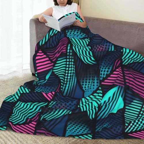 Couverture en flanelle géométrique idéal pour vos soirées cocooning - 7