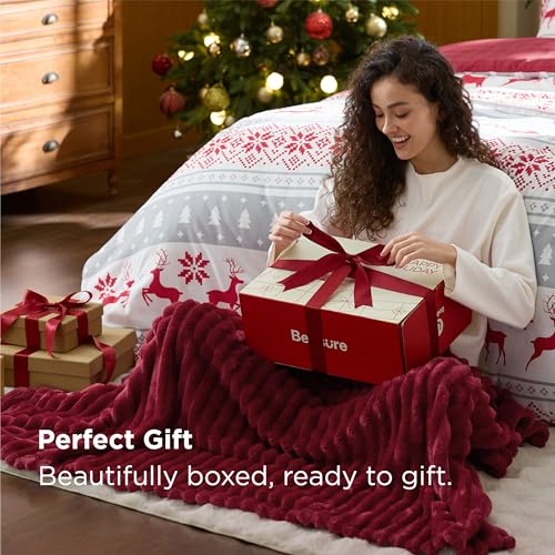 Image of Bedsure Christmas Twin Comforter Set - 4 Pieces Christmas Twin Bedding Set, Bed in a Bag with 1 Soft Reindeer Reversible Comforter, 1 Pillow Sham, 1 Throw Blanket and 1 Decorative