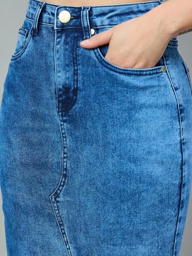 Jupe trapèze bleu moyen masquant les hanches avec sa coupe fluide - 5