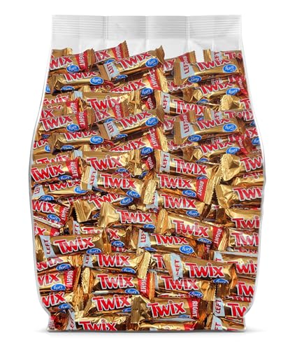 TwixCandy Bars Bulk Fun Size Candy - 50 Individually Wrapped Chocolate Candy Snack Size Bars - Caramel & Milk Chocolate Cookie Bars - Bulk Chocolate for Snacking, Sharing and Parties - Bulk Candy Pack - 2 Pounds