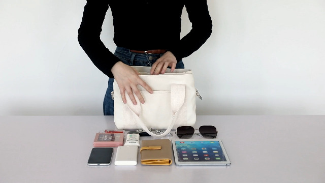 Bolso crossbody clásico con múltiples compartimentos miniatura 7