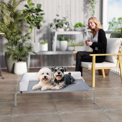 PawHut Hundeliege Outdoor, Erhöhtes Hundebett für Mittelgroße Hunde, Kühlendes Haustierliege mit L-förmige Kissen Stahlrahmen rutschfesten Füßen, Haustierbett für Draußen Camping 110x75x30cm Hellgrau
