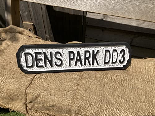 Celebrate Dundee FC with the DENS PARK DD3 Retro Style Woode