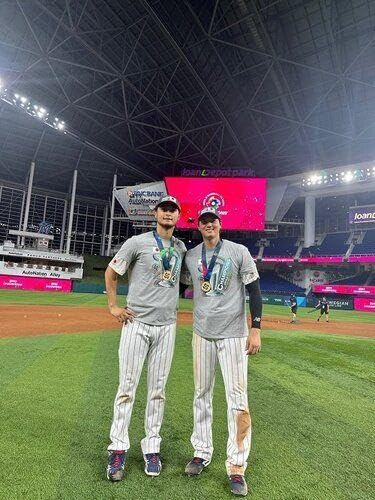 WBC 全5大会 公式プログラム セット 大谷翔平 イチロー Amazon.co.jp: TOPPS 大谷翔平 イチロー コラボカード WBC 侍